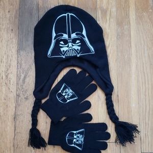 Star Wars hat with gloves